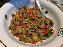 酸辣鸡杂（加魔芋）-费大厨辣椒炒肉(黄兴中心广场店)