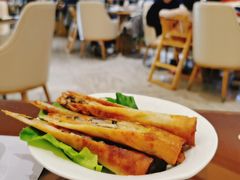 鸡肉丝春卷-豫璟轩中餐厅(南昌万怡店)