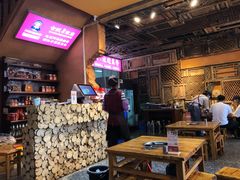 -阿婆情腊排骨火锅(金虹路店)