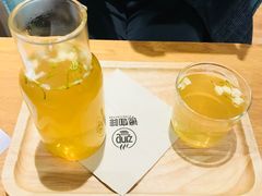 -ZING COFFEE 镜咖啡