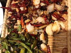 干煸架梅-百味地锅鸡(二店·财校分店)