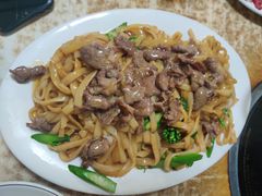 湿炒牛河-老二正宗汕头牛肉丸店