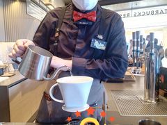 -星巴克臻选(上海合生汇1F店)