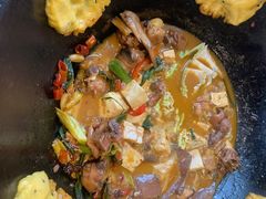 -六州府地锅鸡·农家菜·龙虾(未来科技城店)