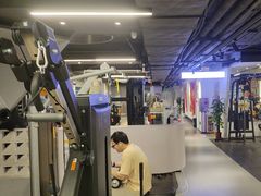 -超鹿运动(达信大厦店)