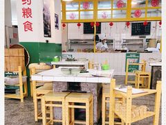 大堂-石灰市老火锅(北滨路店)