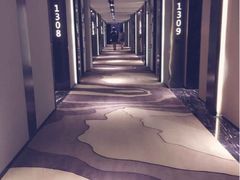 酒店走廊-优逸酒店(柳州窑埠古镇万象城店)