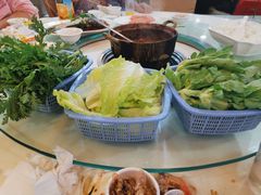 -渝君重庆火锅(嘉宾路店)