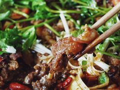 鲜烧牛肉-周老三跷脚牛肉·全牛火锅(非遗传承店)