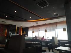 -必胜客(机场路店)