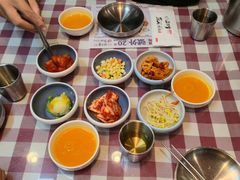 -益百岁牛尾汤(香山路店)