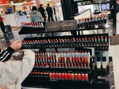 -中免(澳门机场免税店)