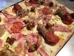 意式四肉荟萃披萨-玛尚诺意式餐厅(官舍店)