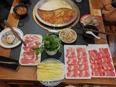 -沸炉重庆老火锅(军事博物馆店)