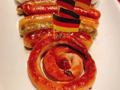 香肠拼盘-1886德国汽车餐厅(外滩十六铺码头店)