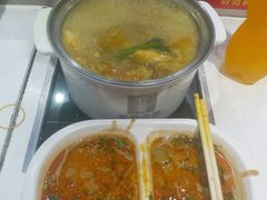 -百品聚旋转火锅(万德庄店)