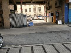 -武汉国际大厦-停车场