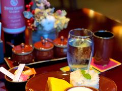 甜糯米团配泰国芒果-红泰·泰精选·特色料理(中山路店)