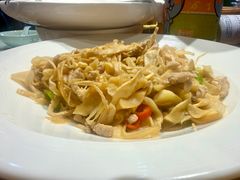 -头上红煨盐鸡·非遗院子餐厅