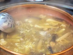 -阿山卓·野生菌火锅·纳西火塘烤肉