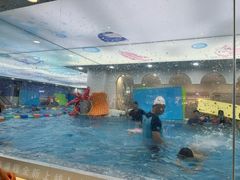 -龙格亲子游泳·水育早教运动中心(龙湾天街店)