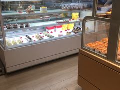 面包甜点陈列柜-好利来(红牌楼店)