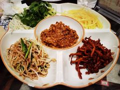 -哈啾嗨·新概念蒙餐(红星新城店)