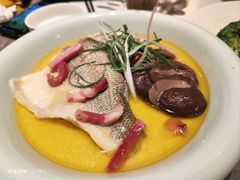 -港丽餐厅(龙之梦长宁店)