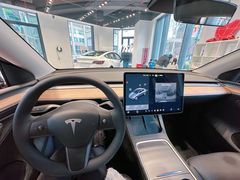 -TESLA 特斯拉(上海太古汇体验店)