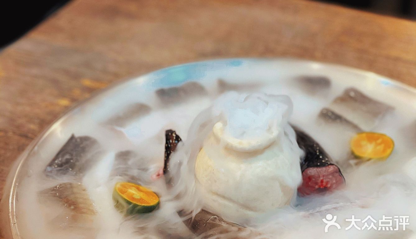 番禺宵夜第一首选🔥烤活鳗鱼还能这样吃？混合烤肉店吃过瘾