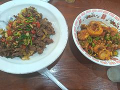 -湖南人家湘菜馆(镇江路店)