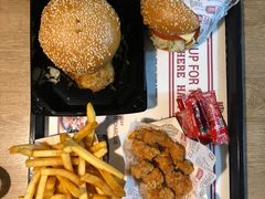 -The Habit Burger Grill 哈比特汉堡(复兴soho店)