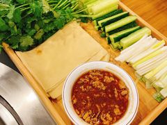 蘸酱菜-田家大院东北农家菜铁锅炖(西安总店)