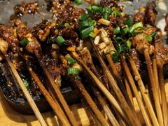 泼辣猪小串-木屋烧烤(坂田天安云谷店)