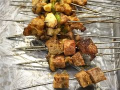 -清真磊磊烧烤老店(饮虎池街34号店)