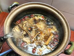 -威邵鸡煲(西华路总店)