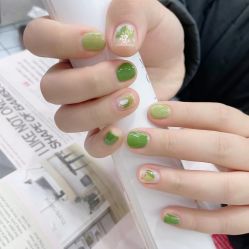 -七彩虹美甲美睫 半永久