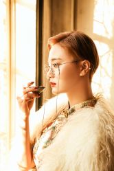 -onlygirl摄影美学馆高端定制(江滩店)