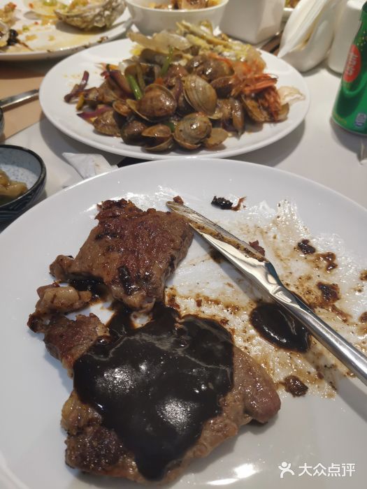 晶丽香榭自助餐(南京大饭店)煎牛排图片