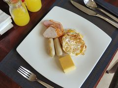 -三亚湾海居铂尔曼度假酒店