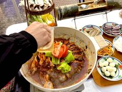 -刘姐啤酒鱼民族演艺餐厅(西街总店)