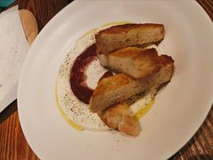 自制乳清芝士配草莓酱-Mercato莫卡多露台餐厅与酒吧(K11店)