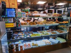 面包甜点陈列柜-隆福寺小吃店(东四店)