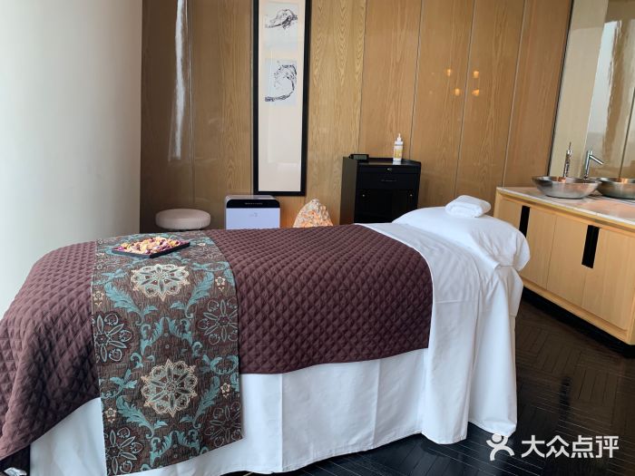 广州四季酒店·花水疗中心·高空Spa图片