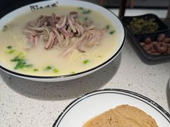 -阿达师傅鱼汤面