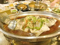 -光海鲜鱼翅餐厅(叻差拉披色路店)