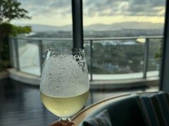 -瑰丽酒店·海吧·天际下午茶·现场DJ·天台酒吧