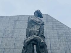 -侵华日军南京大屠杀遇难同胞纪念馆-停车场