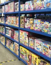 -逝水玩具折扣店