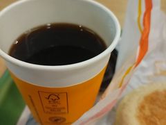 -麦当劳(轻轨曹杨路店)